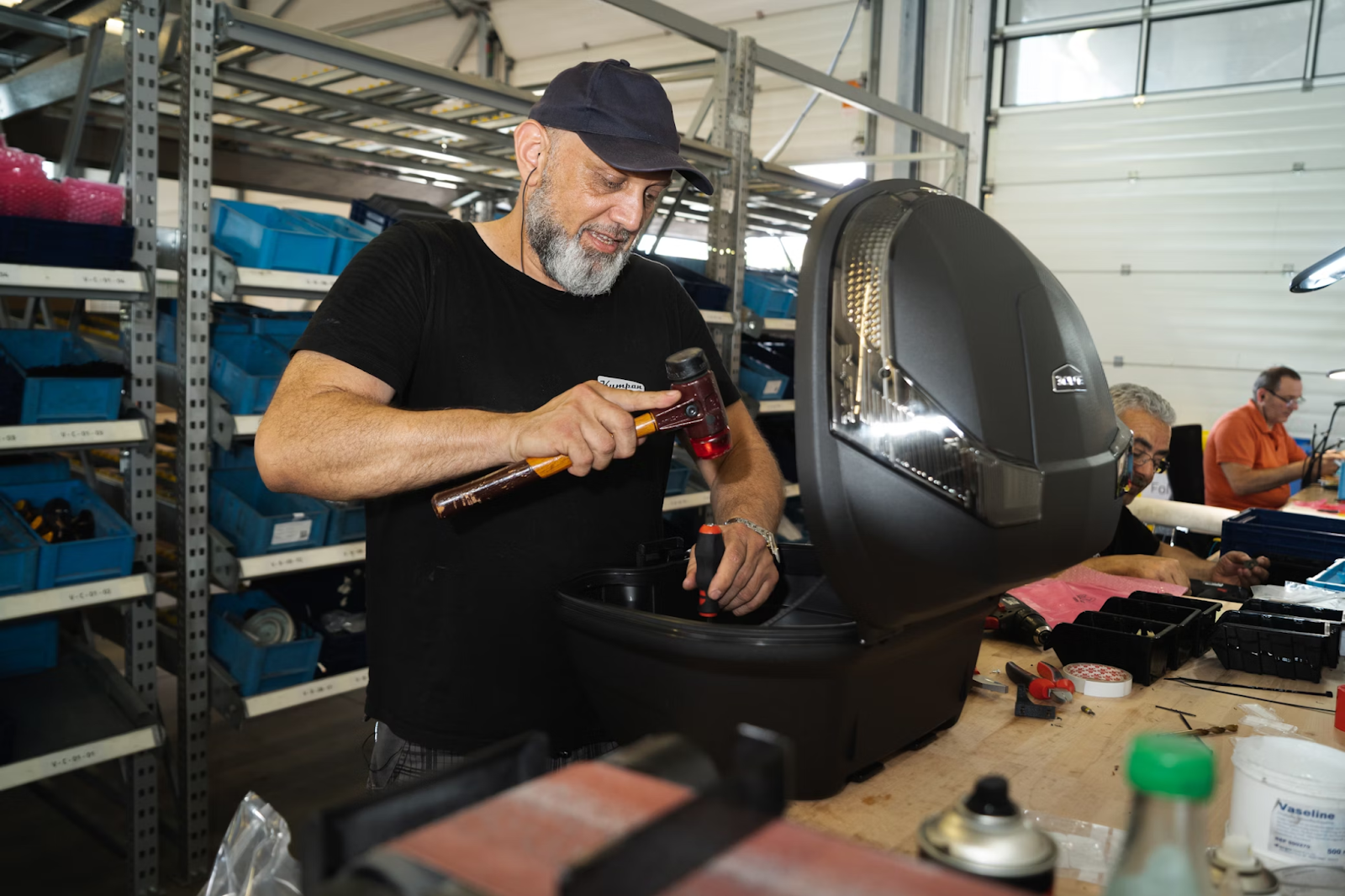 custom-manufacturing-1 custom-manufacturing-1